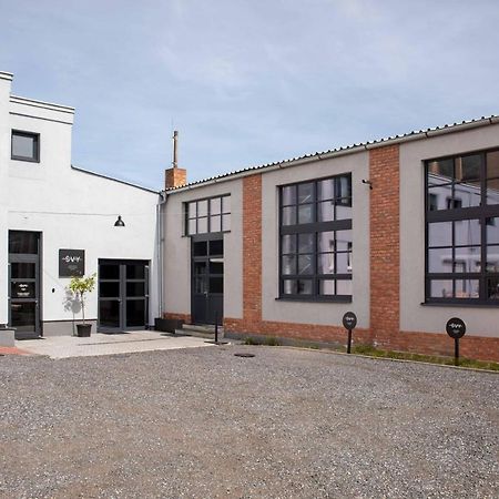 Boutique Hotel Mezi Svy Hradec Králové Dış mekan fotoğraf