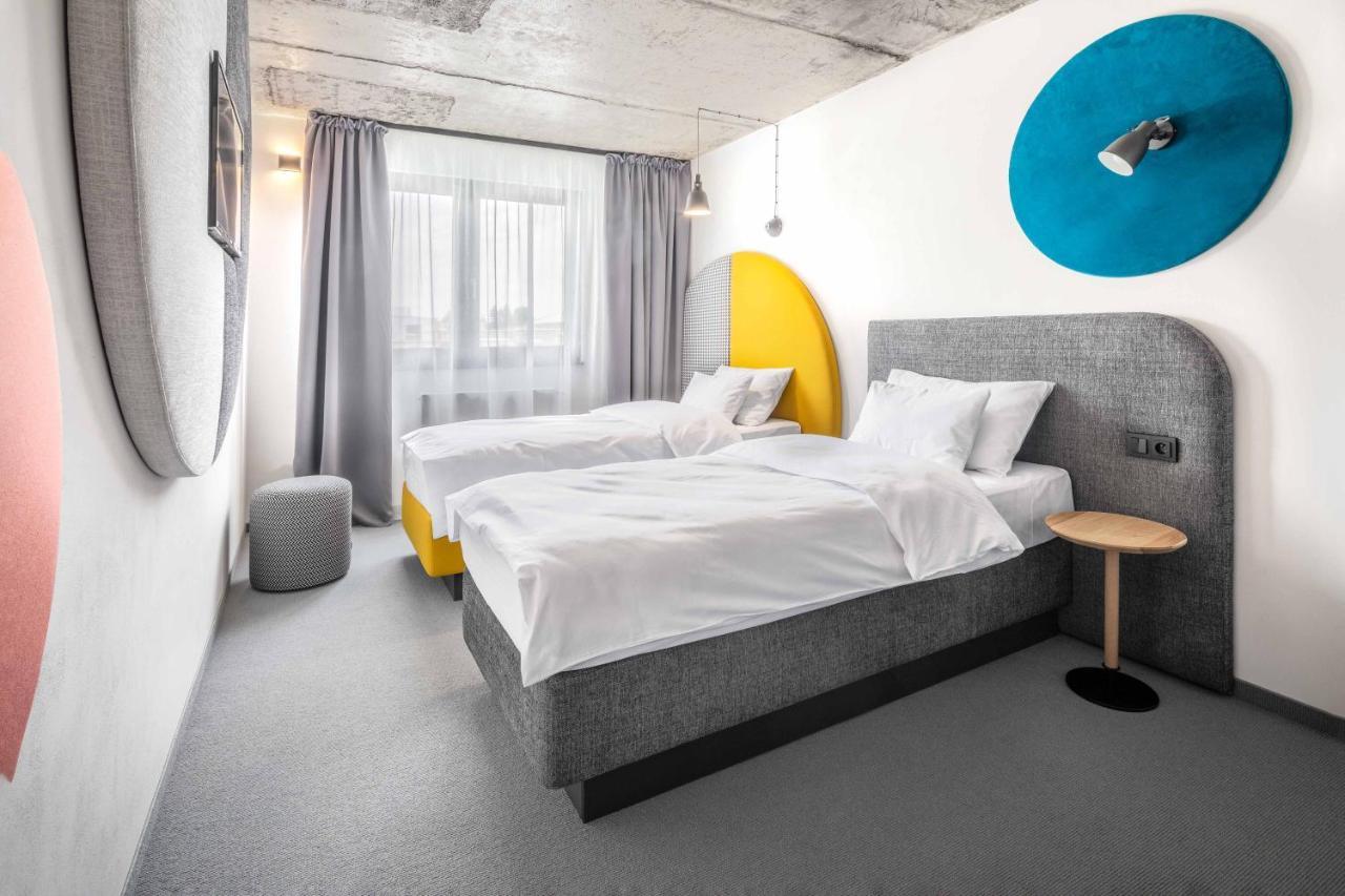 Boutique Hotel Mezi Svy Hradec Králové Dış mekan fotoğraf