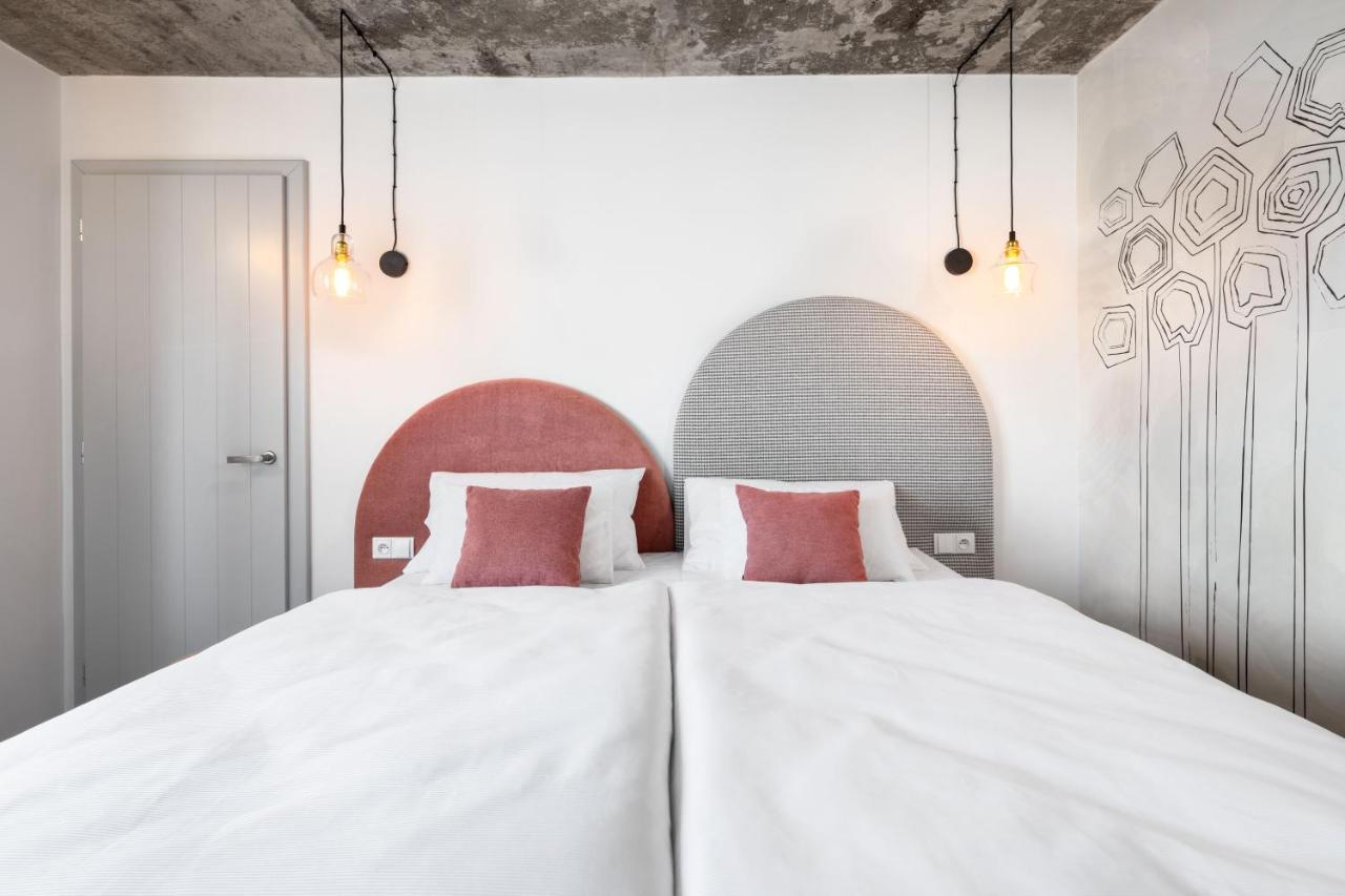 Boutique Hotel Mezi Svy Hradec Králové Dış mekan fotoğraf