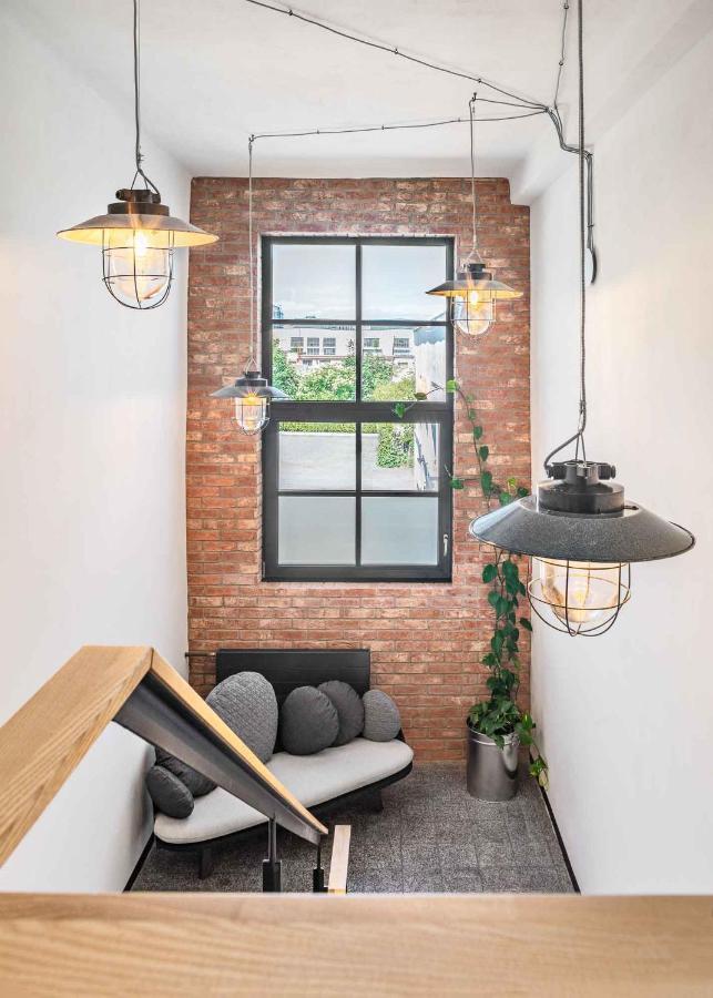 Boutique Hotel Mezi Svy Hradec Králové Dış mekan fotoğraf