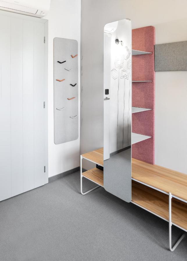 Boutique Hotel Mezi Svy Hradec Králové Dış mekan fotoğraf