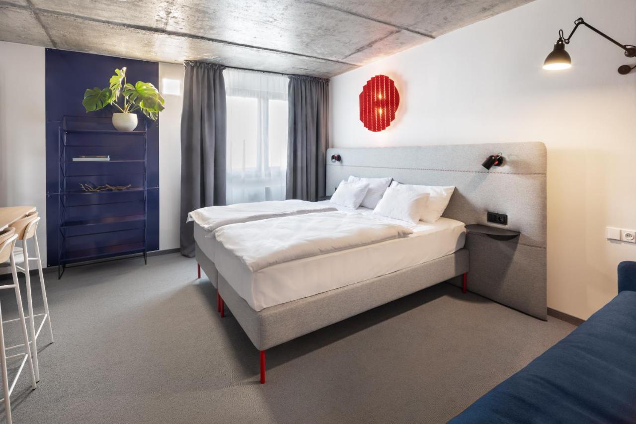 Boutique Hotel Mezi Svy Hradec Králové Dış mekan fotoğraf