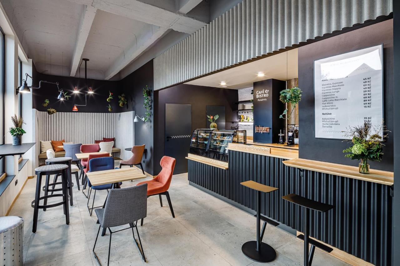 Boutique Hotel Mezi Svy Hradec Králové Dış mekan fotoğraf