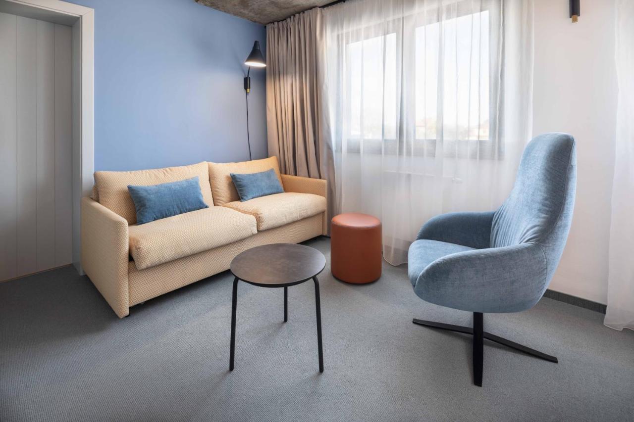 Boutique Hotel Mezi Svy Hradec Králové Dış mekan fotoğraf