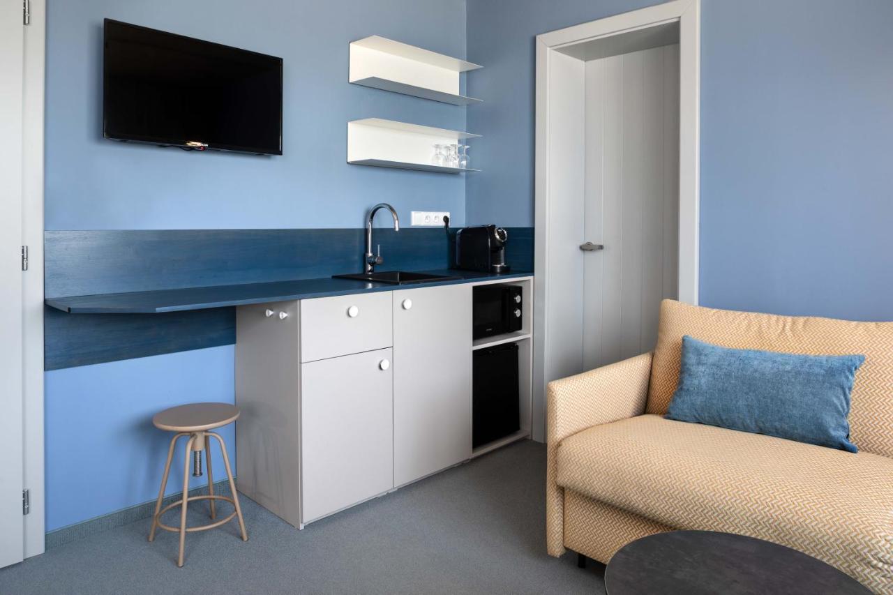 Boutique Hotel Mezi Svy Hradec Králové Dış mekan fotoğraf